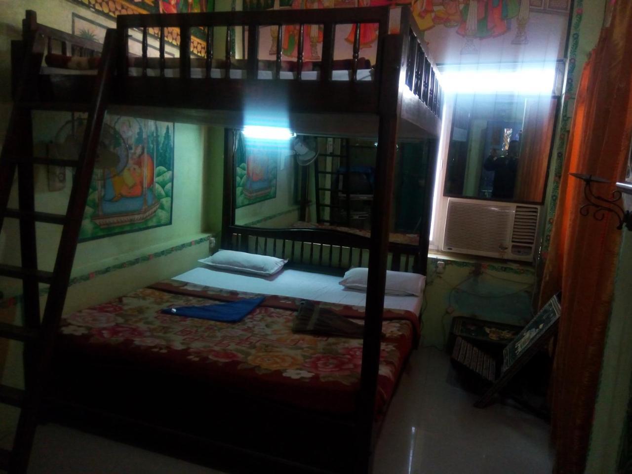 Milkman Guest House Pushkar Buitenkant foto