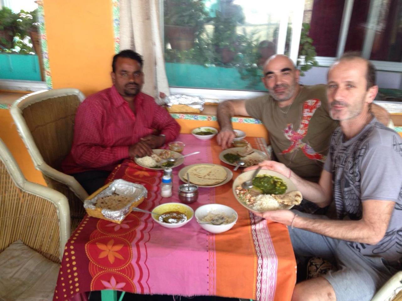 Milkman Guest House Pushkar Buitenkant foto
